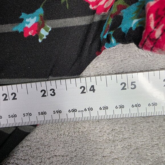 Womens LuLaRoe Black Red Green Floral Striped Dress Short Sleeve Belted Size 2XL - Picture 6 of 8